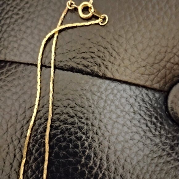 Stunning Elegant White Pearl Golden Accents Elephant Pendant Gold Chain Necklace - Picture 6 of 7